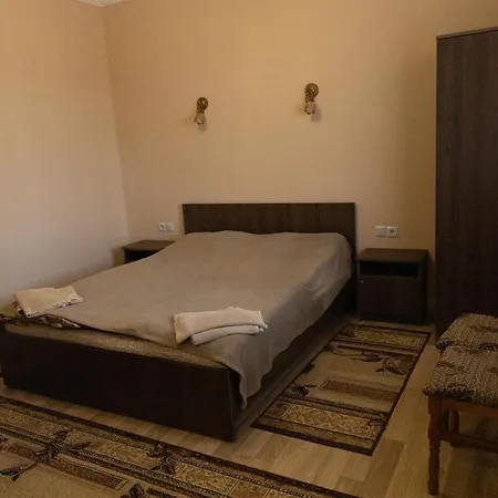 валерія Hotel *